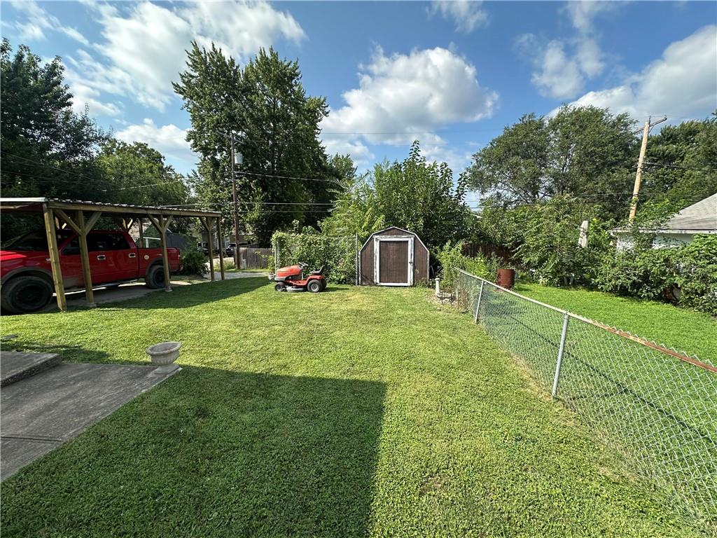 2425 Olive Street Property Photo 9