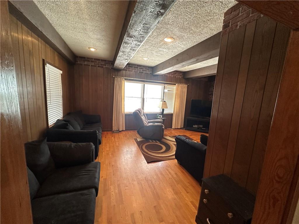 2425 Olive Street Property Photo 17