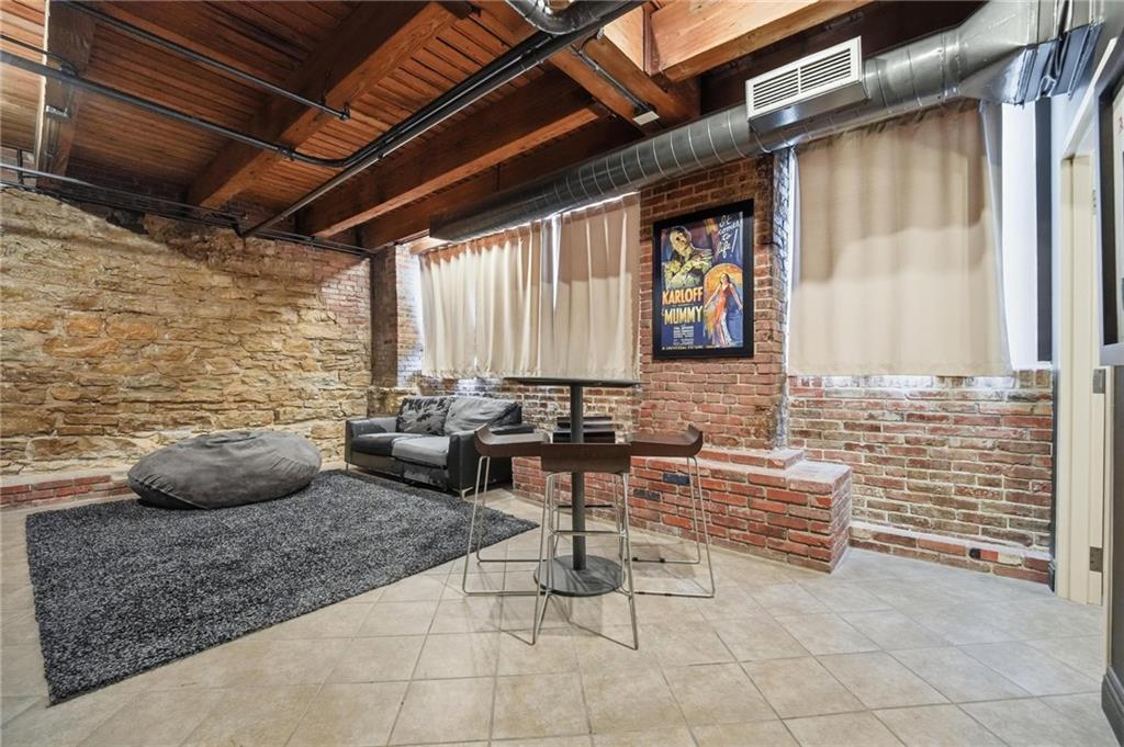 706 Broadway Boulevard Property Photo 32