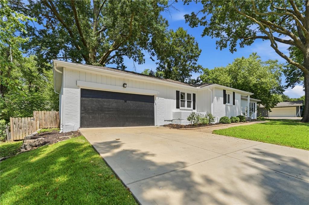 3706 W 96th Street Property Photo 1