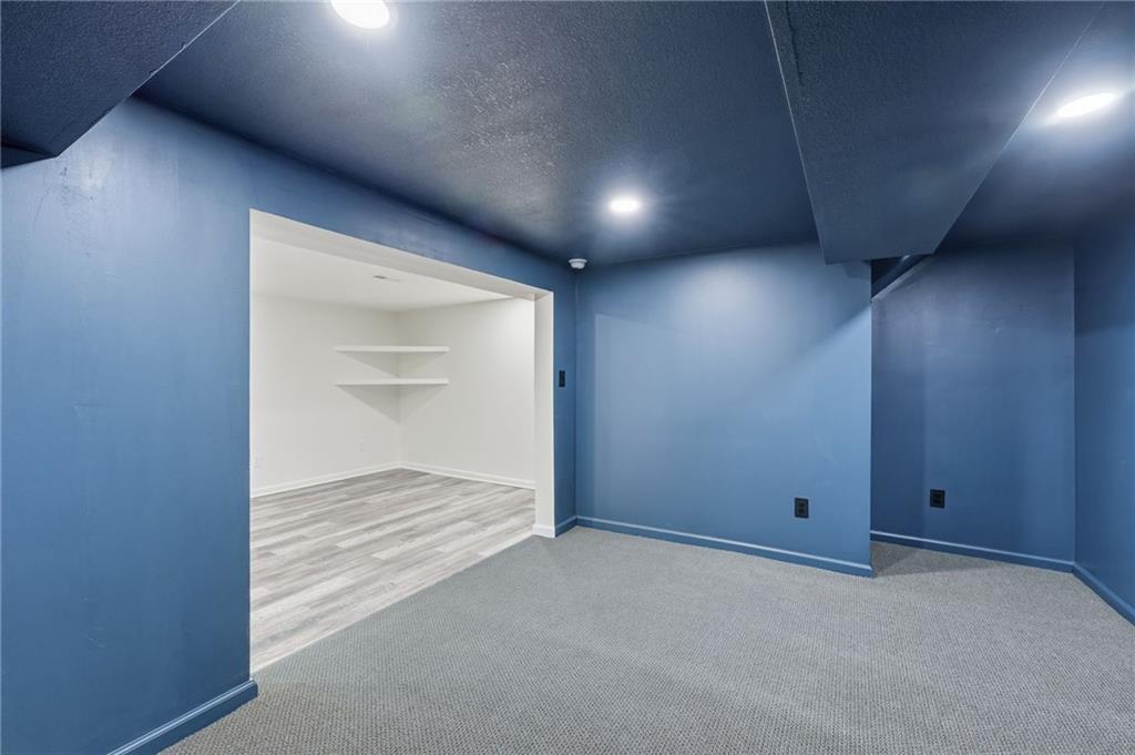 3706 W 96th Street Property Photo 29