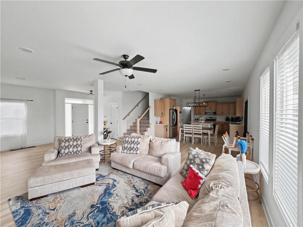 416 Sw Nelson Drive Property Photo 3