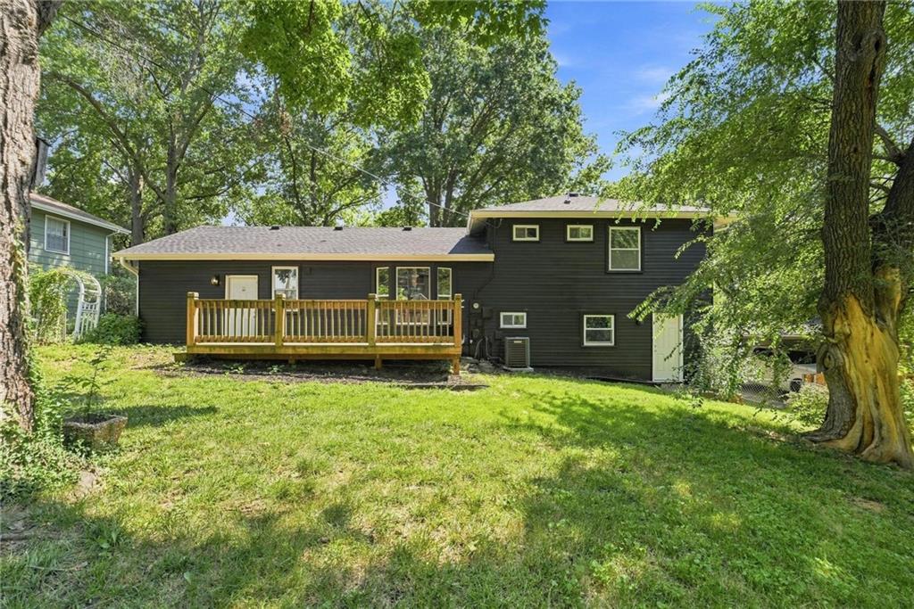 8812 W 72nd Street Property Photo 37