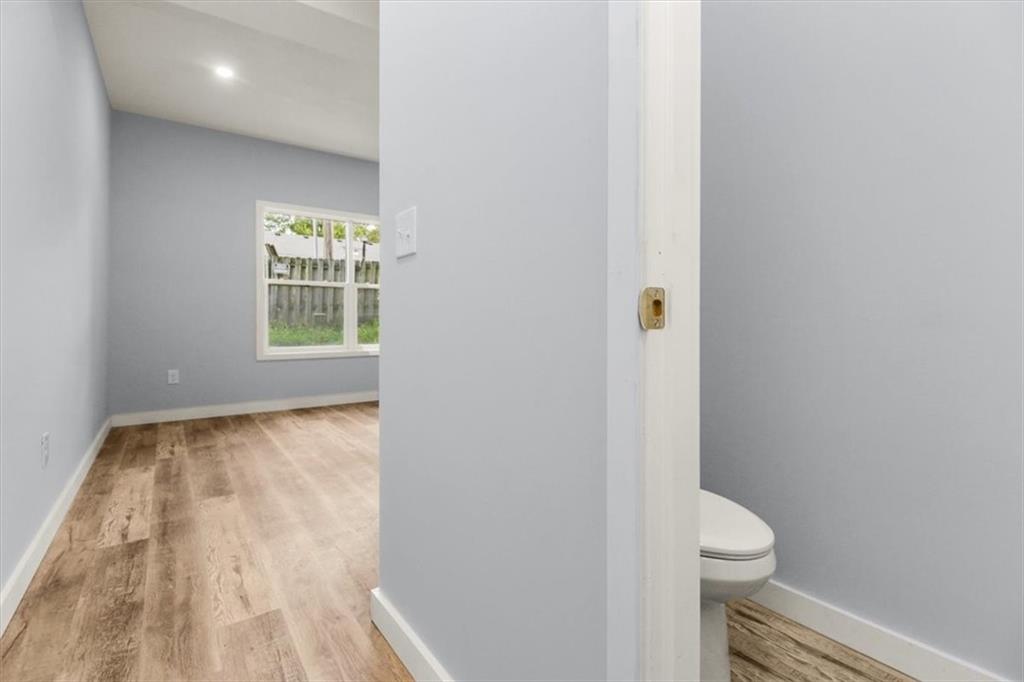 1109 Kings Highway Property Photo 12