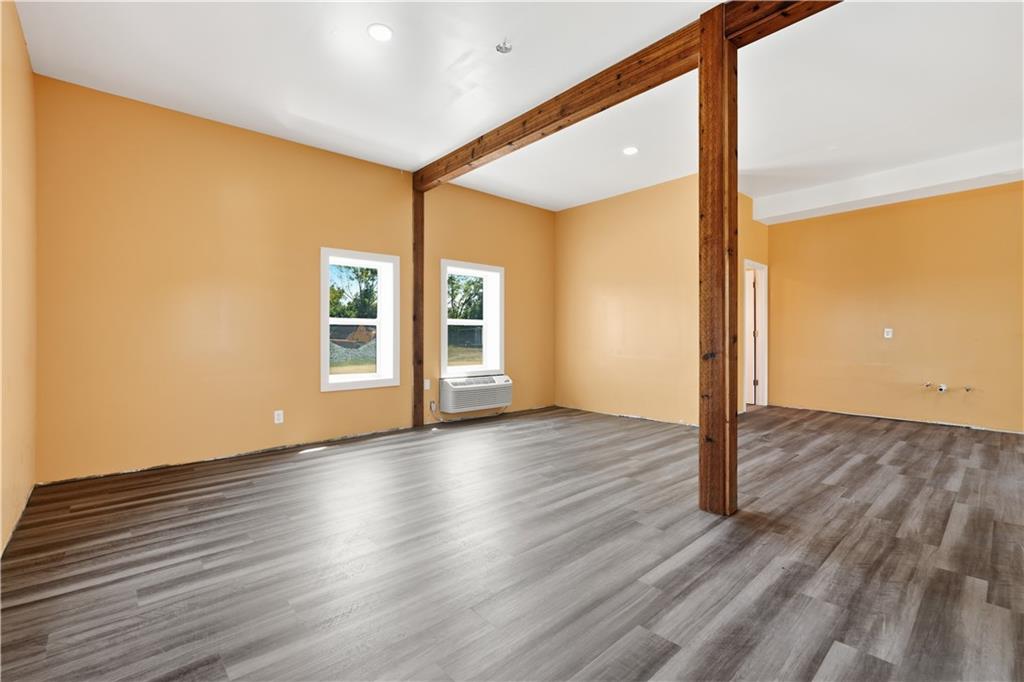 10907 E 87th Street Property Photo 33