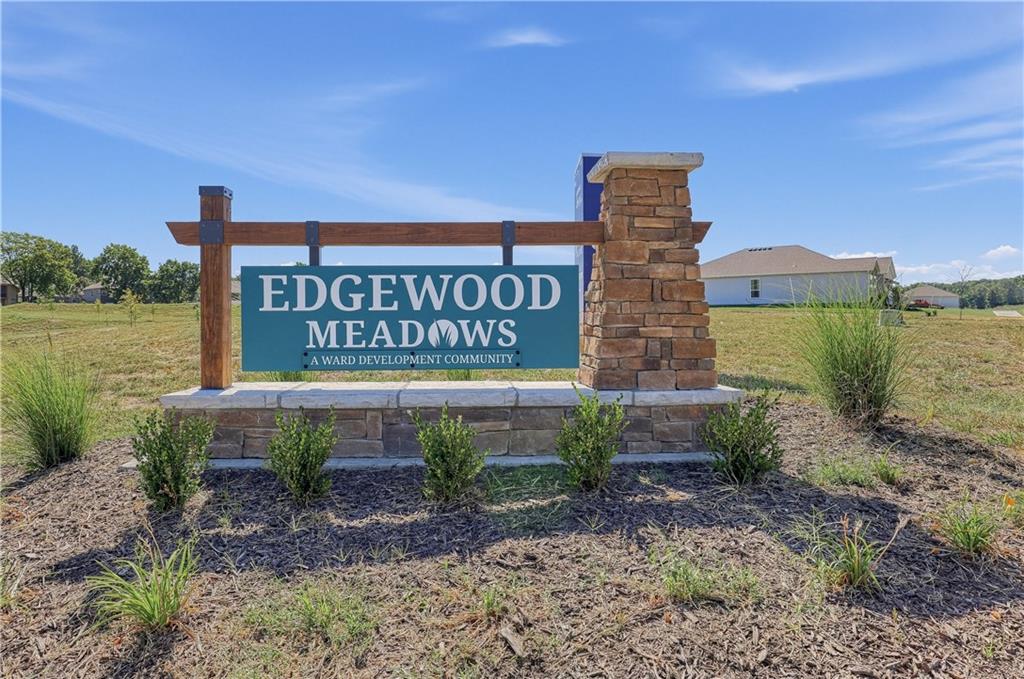 505 Sw Edgewood Meadows Drive Property Photo 27