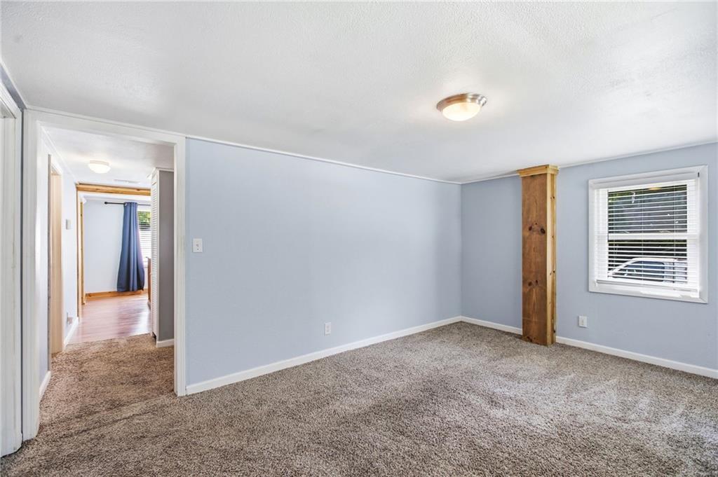 2015 S Ash Avenue Property Photo 5