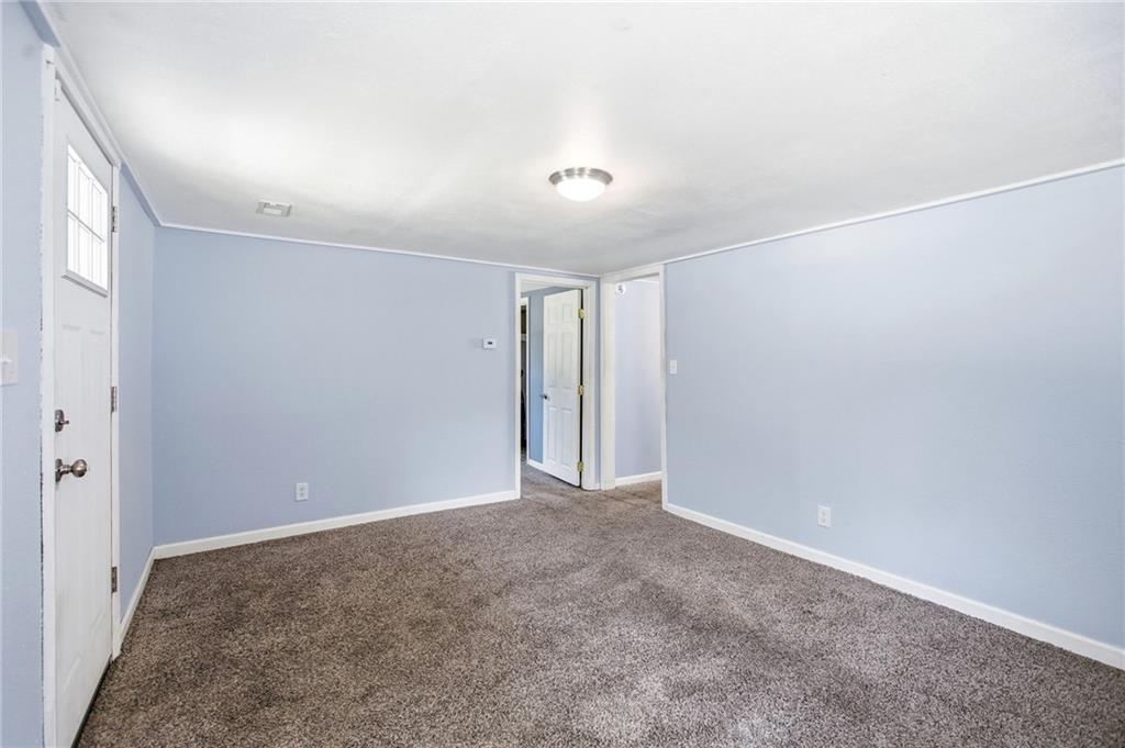 2015 S Ash Avenue Property Photo 11