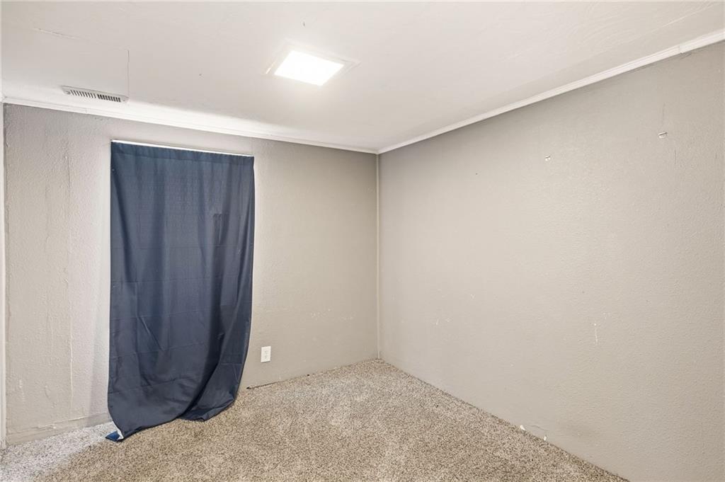 2015 S Ash Avenue Property Photo 13