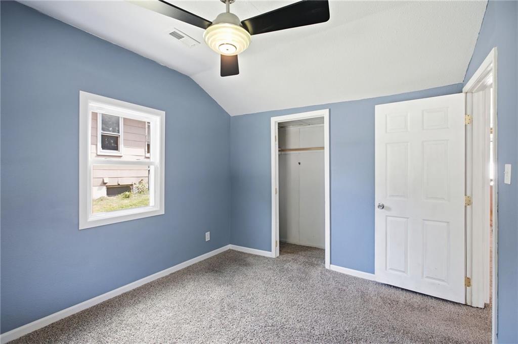 2015 S Ash Avenue Property Photo 16