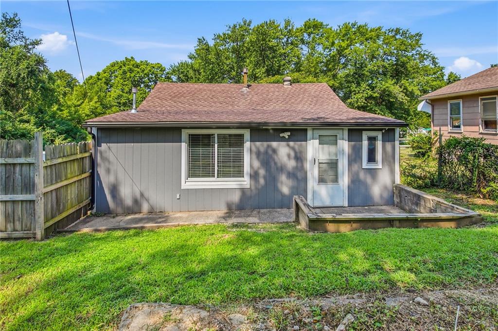 2015 S Ash Avenue Property Photo 22