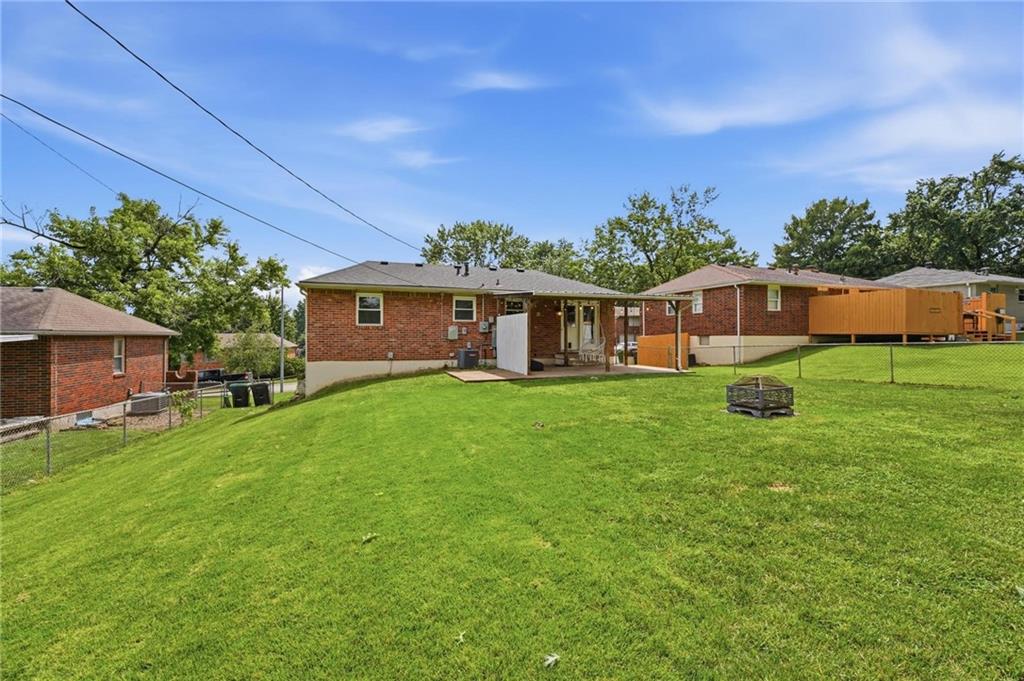 16916 Hart Avenue Property Photo 33