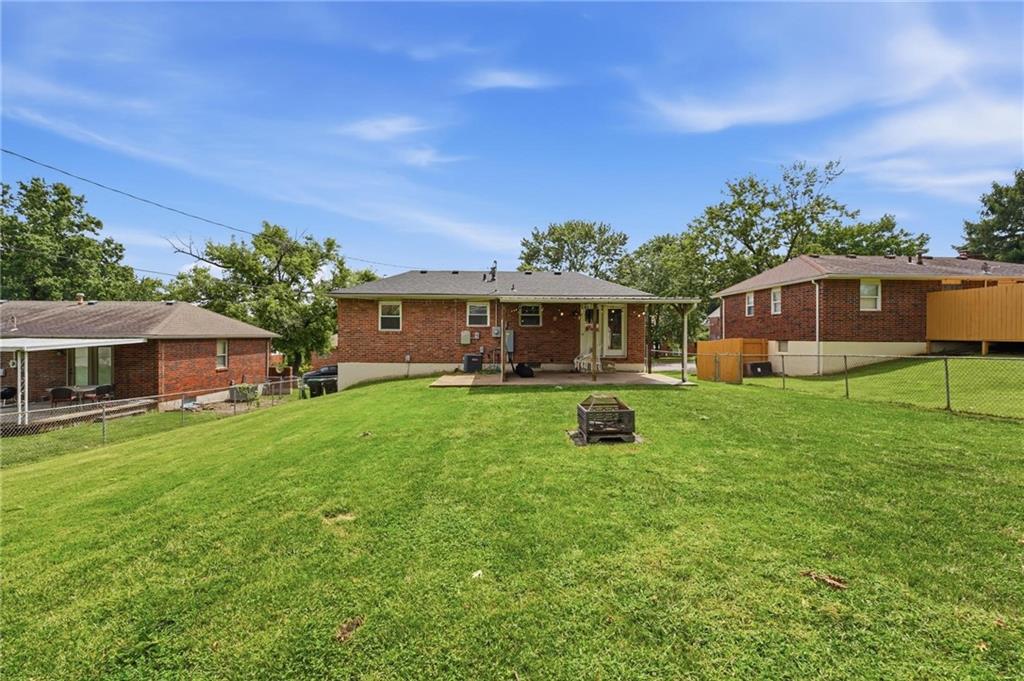 16916 Hart Avenue Property Photo 34