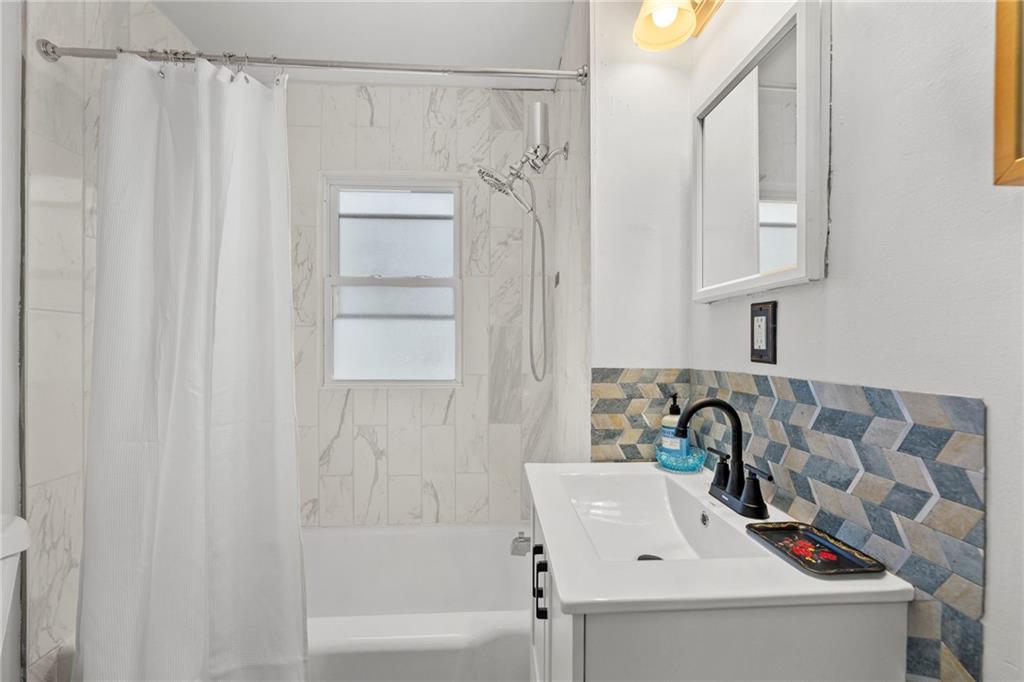 3110 S 8th Terrace Property Photo 17
