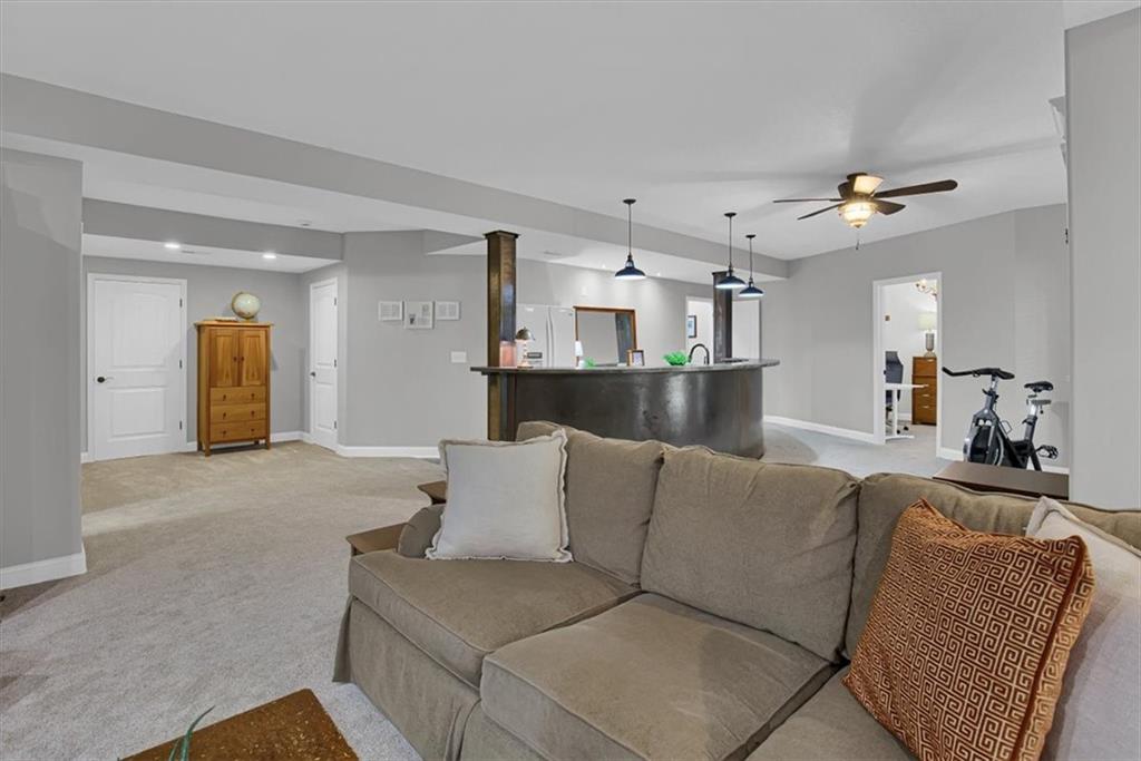 408 Lee Drive Property Photo 34