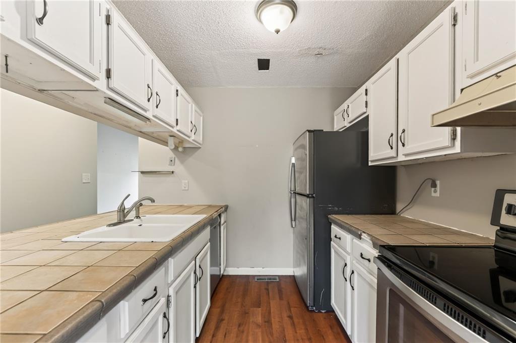 1014 W Maple Avenue Property Photo 10