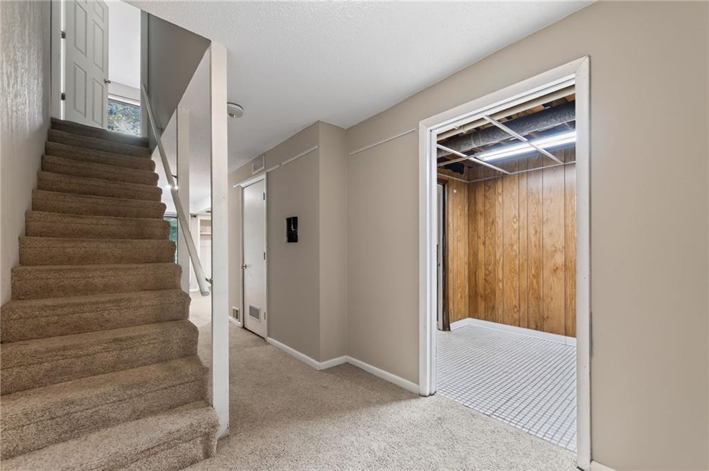 1014 W Maple Avenue Property Photo 20