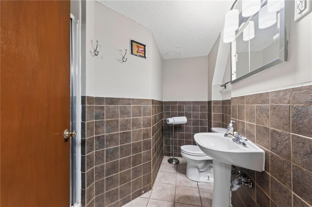1014 W Maple Avenue Property Photo 23