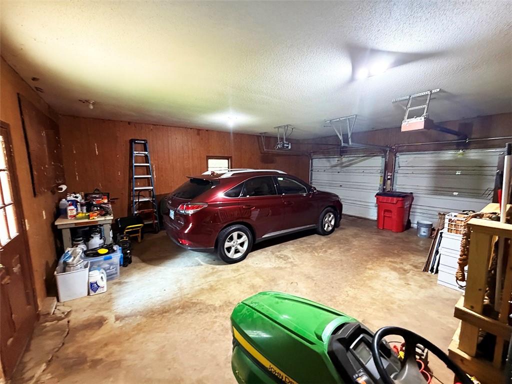 2414 N Hoover Road Property Photo 69