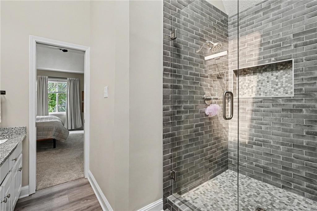 9638 N Wayne Avenue Property Photo 18