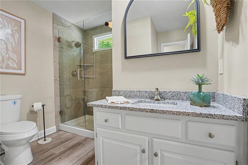 9638 N Wayne Avenue Property Photo 20