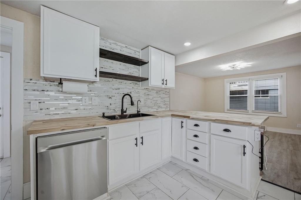 4404 Jackson Avenue Property Photo 11