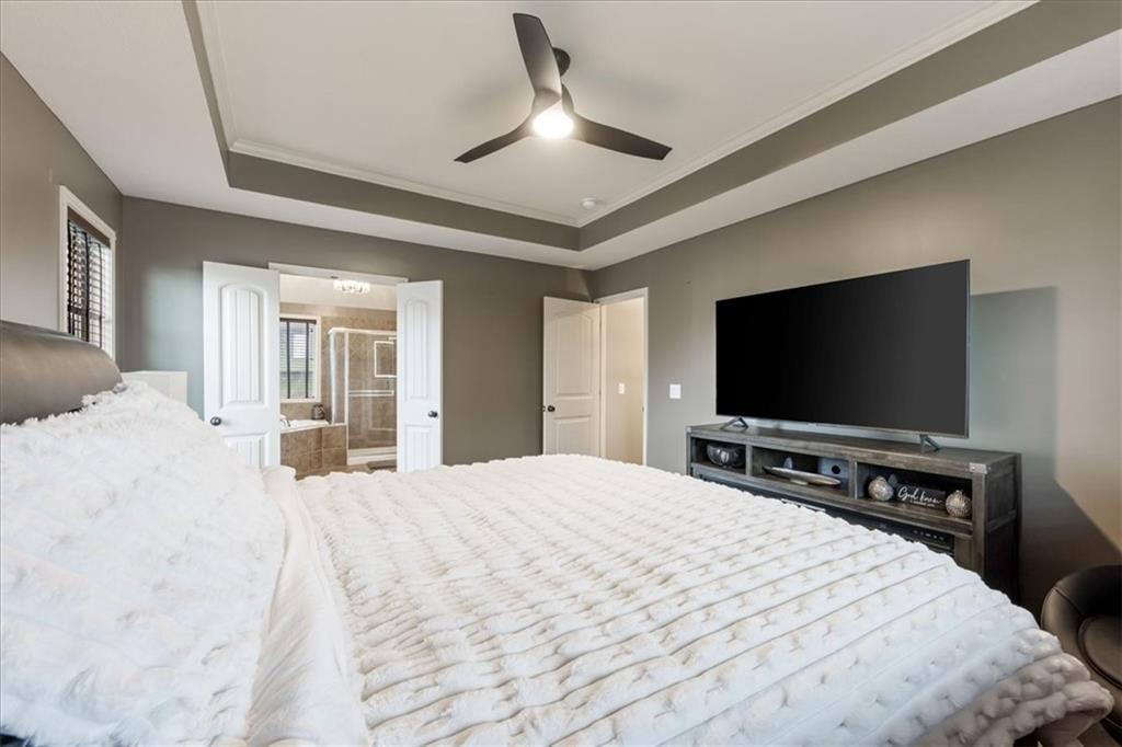 1222 Wiltshire Boulevard Property Photo 14