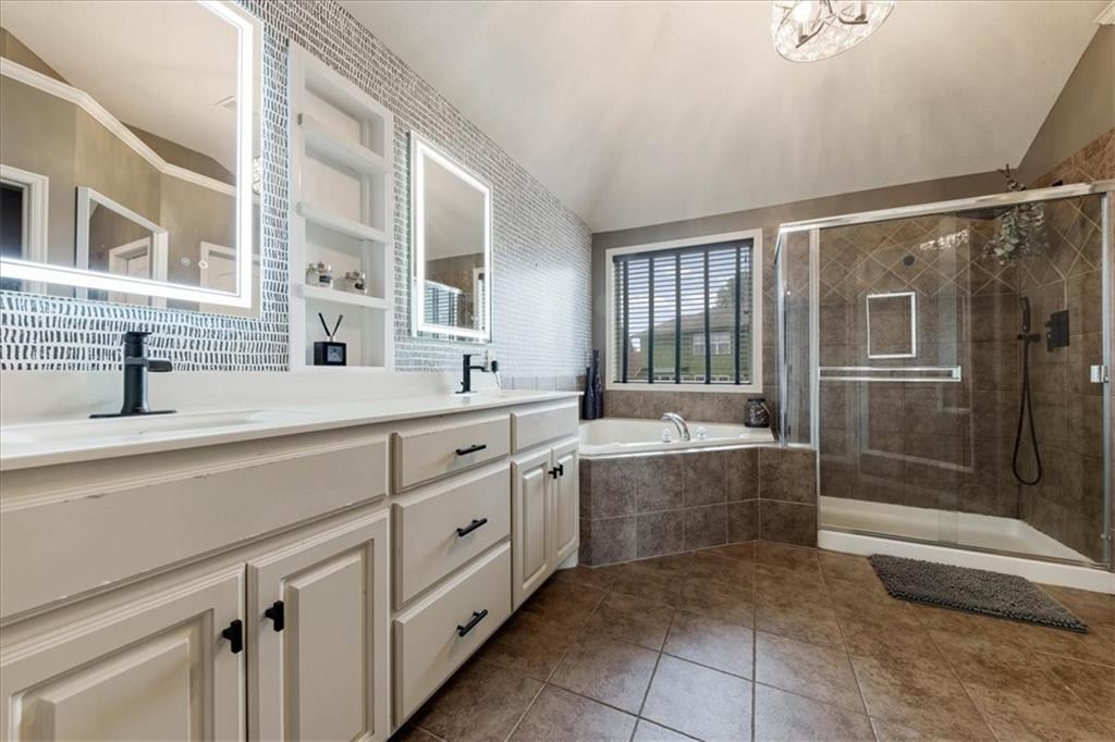 1222 Wiltshire Boulevard Property Photo 15