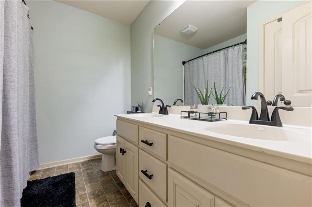 1222 Wiltshire Boulevard Property Photo 20