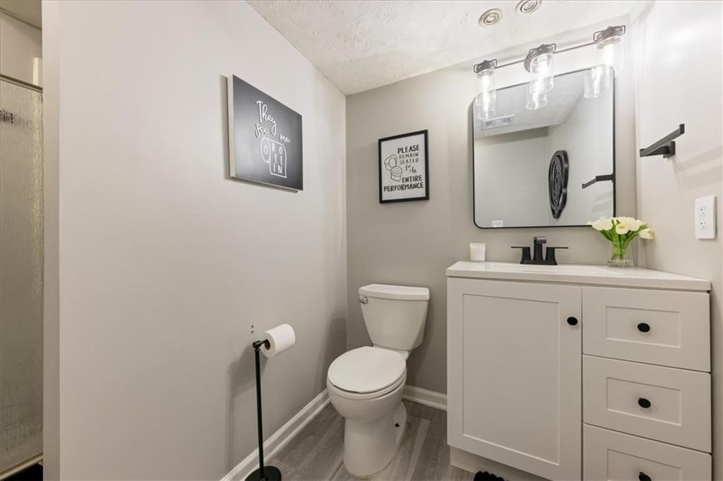 1222 Wiltshire Boulevard Property Photo 23