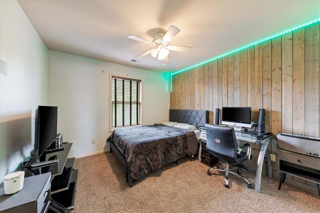 1222 Wiltshire Boulevard Property Photo 24