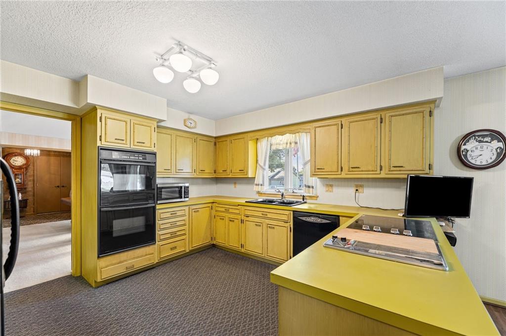 1102 Nakomis Drive Property Photo 17
