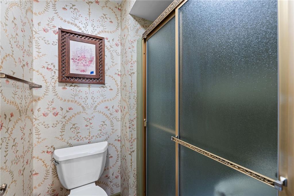 1102 Nakomis Drive Property Photo 33