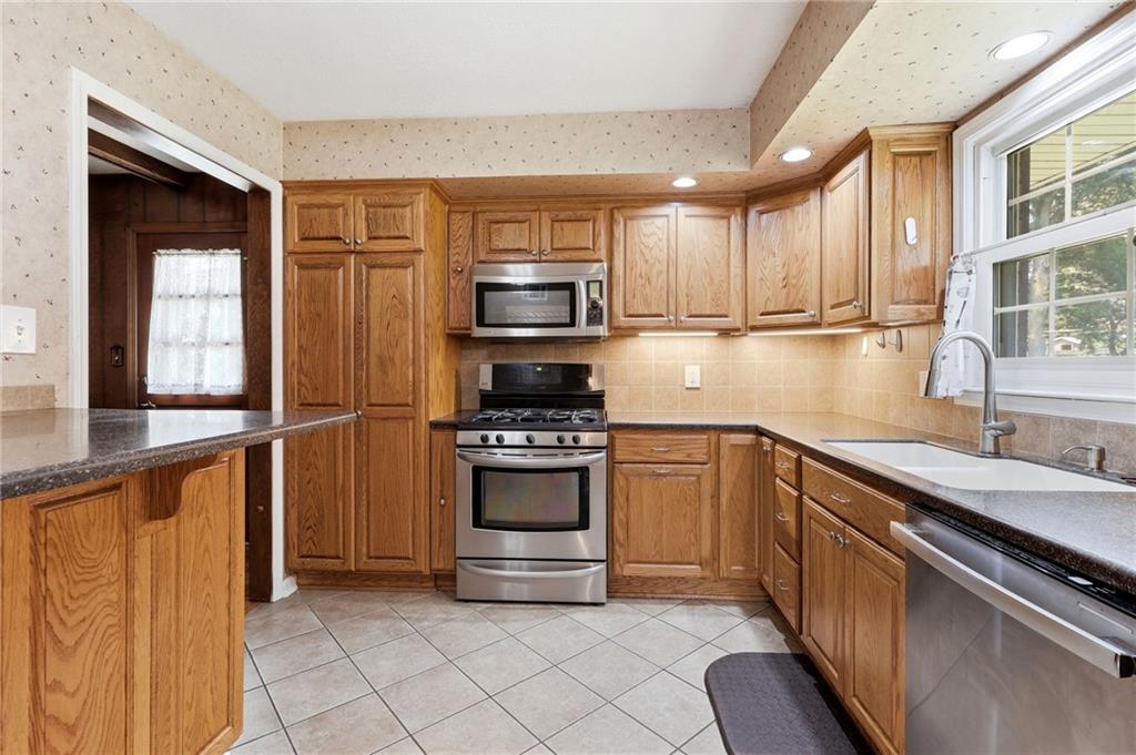 1701 Willow Circle Property Photo 14