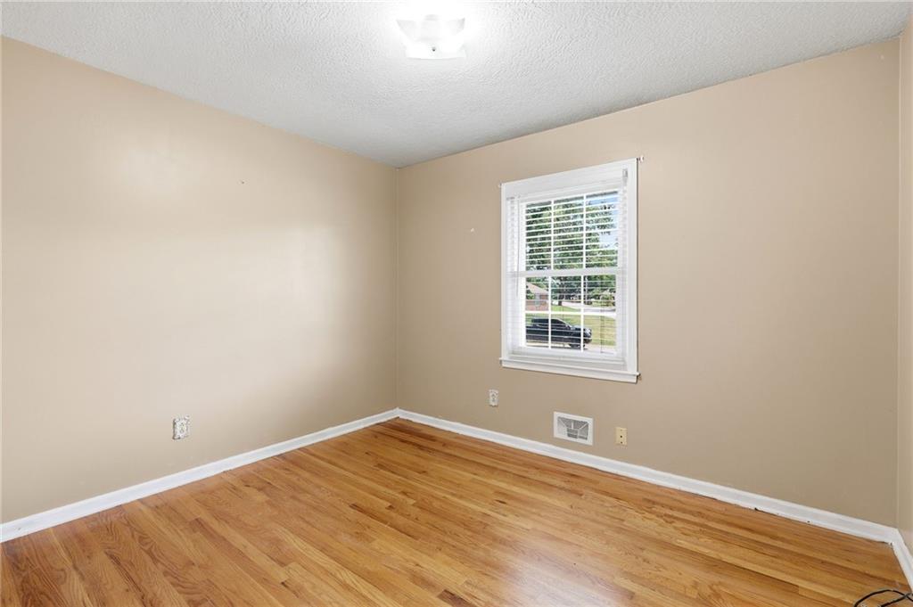 1701 Willow Circle Property Photo 23