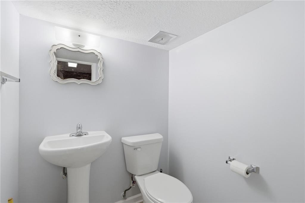 1701 Willow Circle Property Photo 32