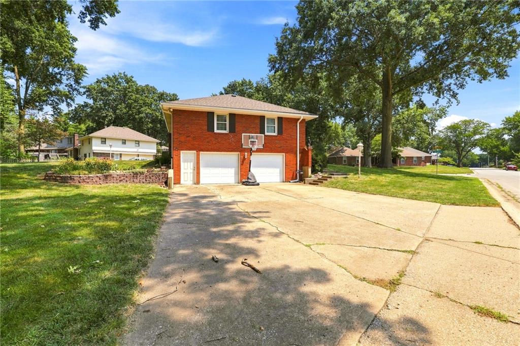 1701 Willow Circle Property Photo 36