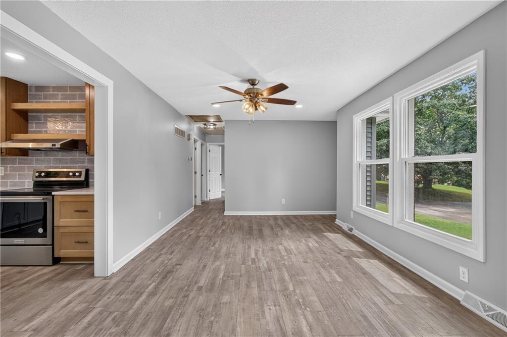 9310 Nw 68th Street Property Photo 9