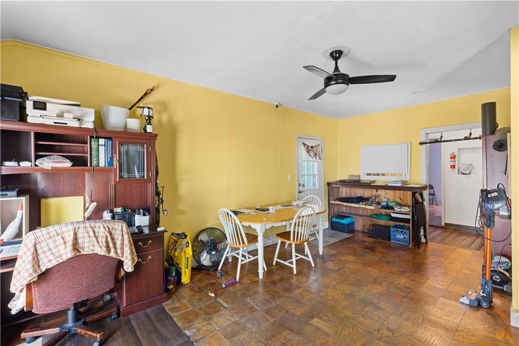 9125 Cherry Street Property Photo 5