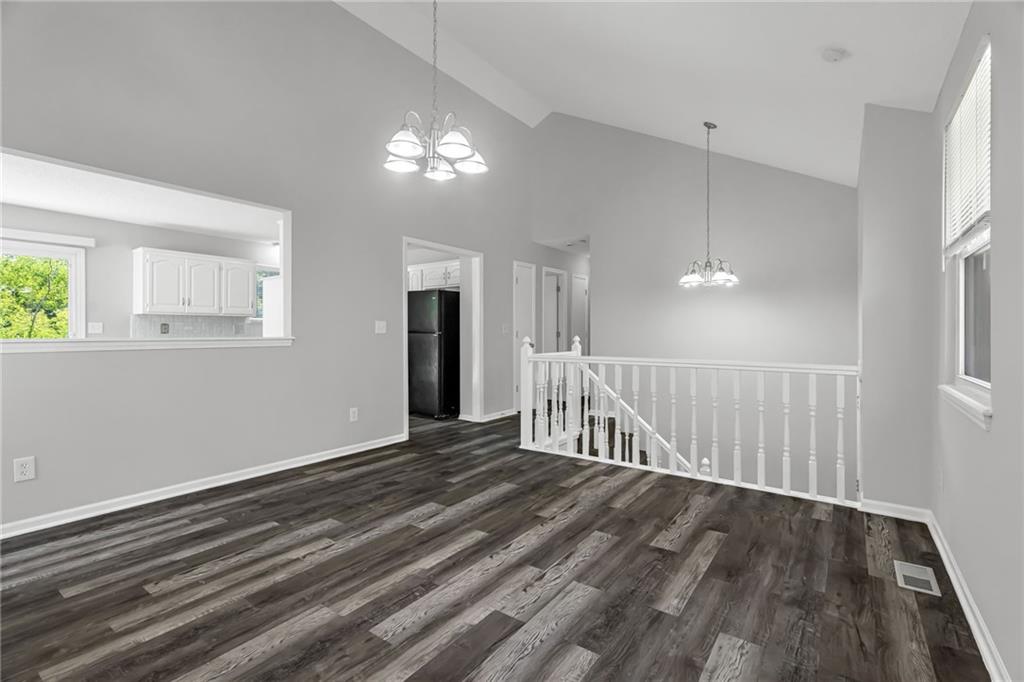 405 Se Onyx Circle Property Photo 5