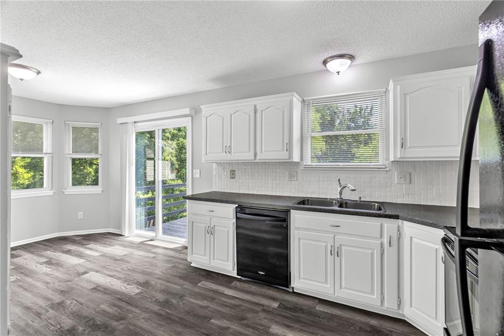 405 Se Onyx Circle Property Photo 6