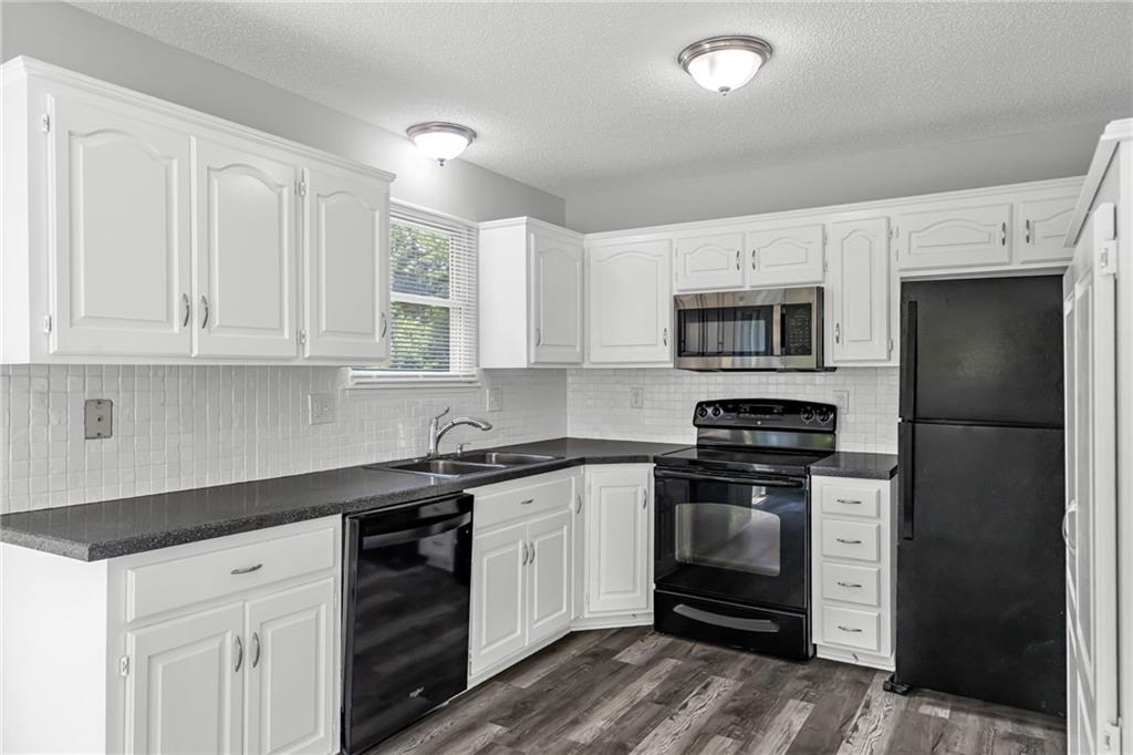 405 Se Onyx Circle Property Photo 8
