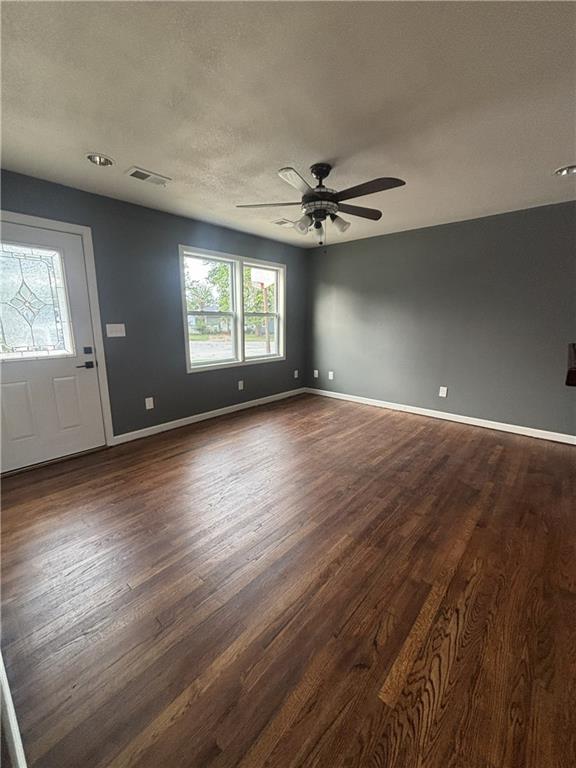 1713 Main Street Property Photo 4