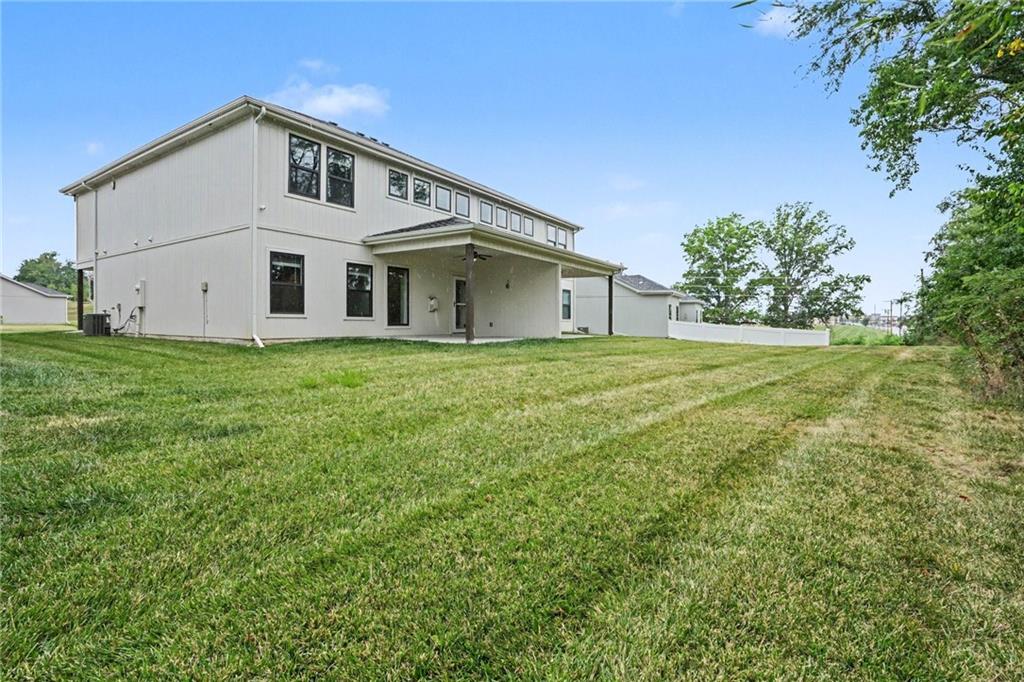 206 Walker Street Property Photo 25