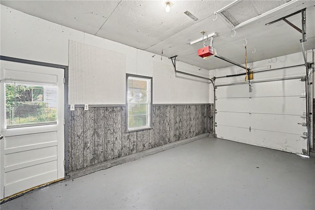 5816 Oxford Avenue Property Photo 11