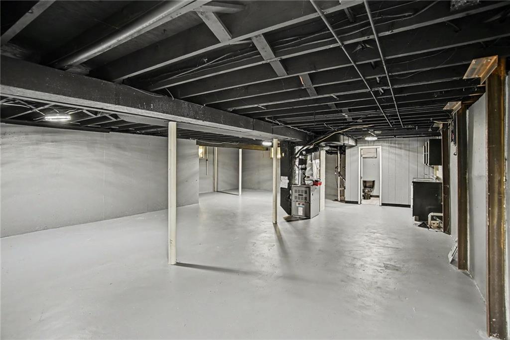 5816 Oxford Avenue Property Photo 12