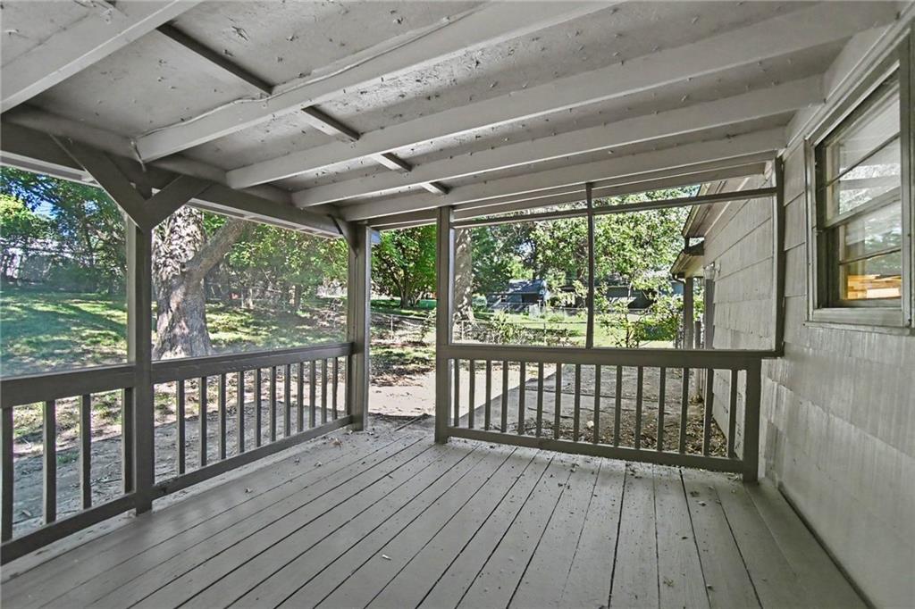 5816 Oxford Avenue Property Photo 14