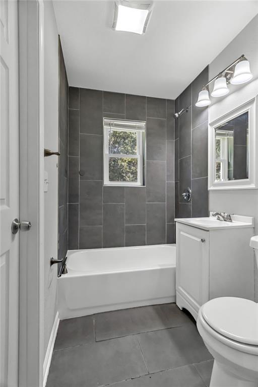 4807 N Wallace Avenue Property Photo 11