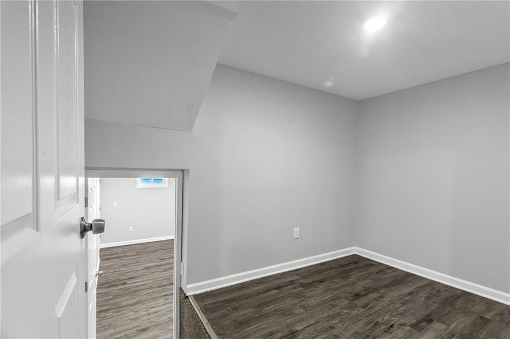 4807 N Wallace Avenue Property Photo 19
