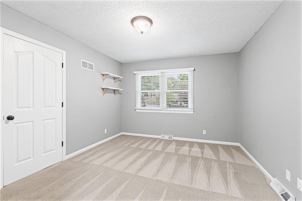 9439 Connell Drive Property Photo 14